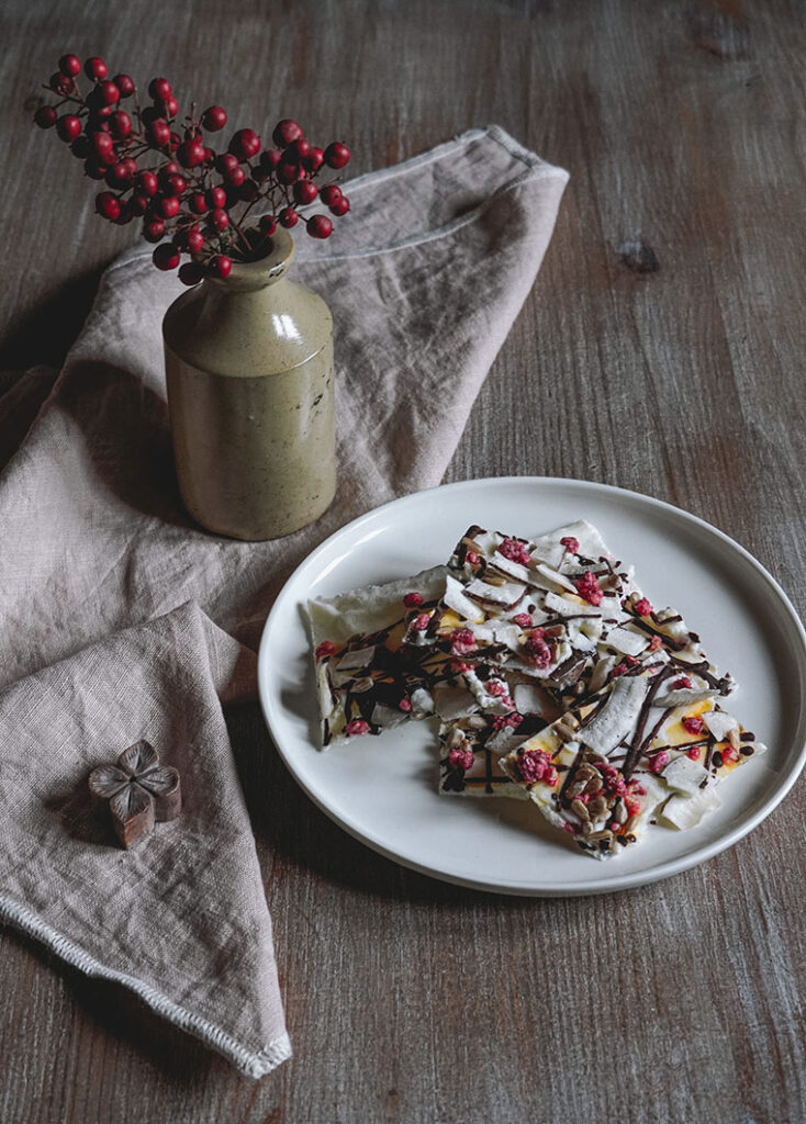 frozen yogurt bark